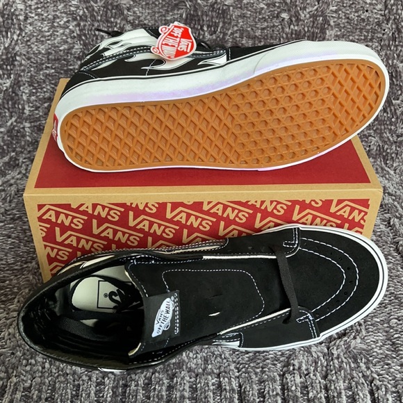 Vans Sk8-Hi Flame Black/White MENS - Picture 5 of 16